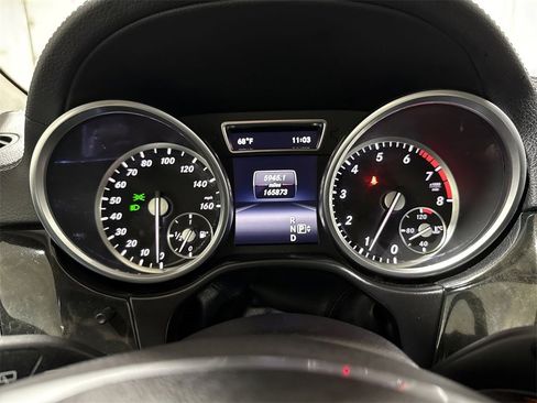 Used 2014 Mercedes-Benz GL 450 4MATIC image 12