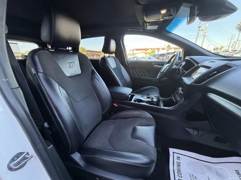 Used 2020 Ford Edge ST w/ Equipment Group 401A AWD/4WD image 13