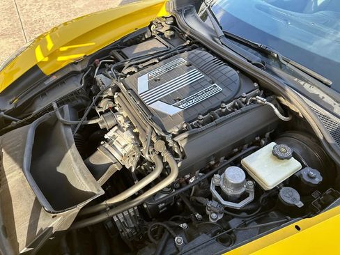 Used 2015 Chevrolet Corvette Z06 w/ 3LZ Preferred Equipment Group image 28
