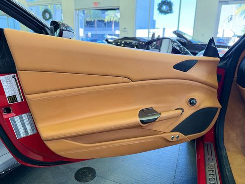 Used 2016 Ferrari 488 Spider image 24