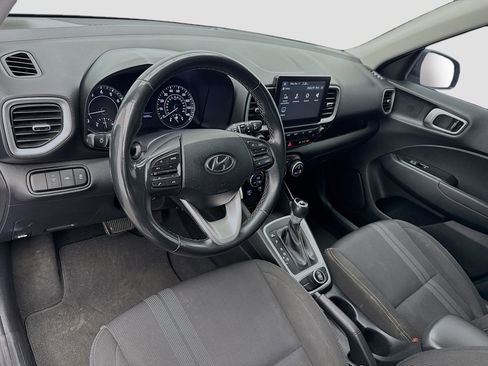 Used 2020 Hyundai Venue SEL w/ Convenience Package image 7