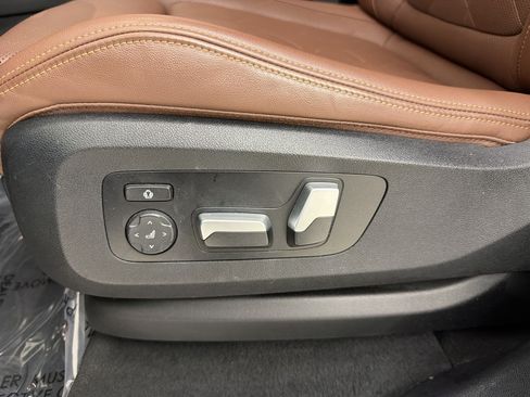 Used 2024 BMW X5 sDrive40i w/ Premium Package RWD image 15