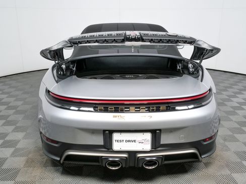 Certified 2026 Porsche 911 Carrera GTS RWD image 37