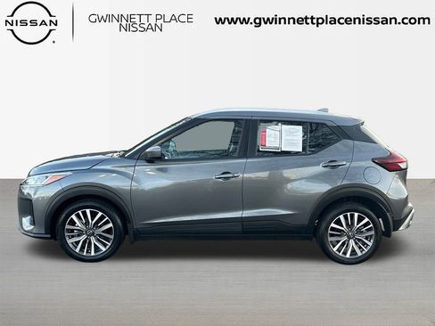 Used 2024 Nissan Kicks SV image 8
