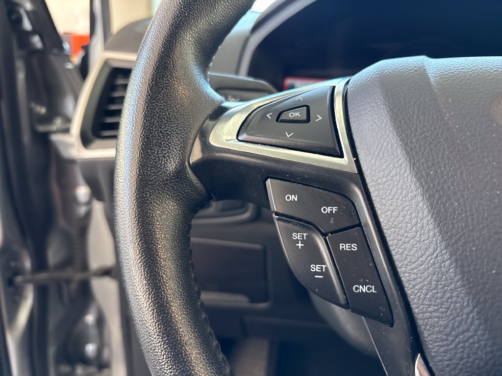 Used 2024 Ford Edge SEL AWD/4WD image 37