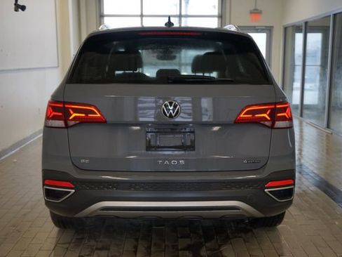 Used 2022 Volkswagen Taos SE image 11