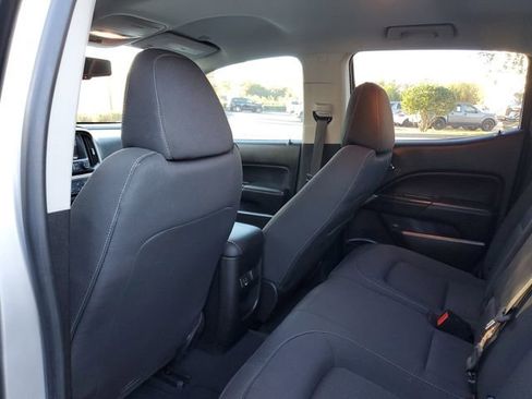 Used 2019 GMC Canyon SLE w/ SLE Convenience Package image 10