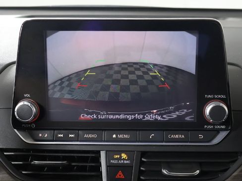 Used 2024 Nissan Altima 2.5 SV AWD/4WD image 38