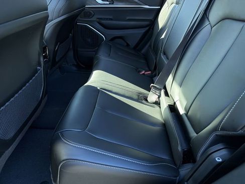 New 2026 Jeep Grand Cherokee Limited w/ Limited Altitude Package image 19