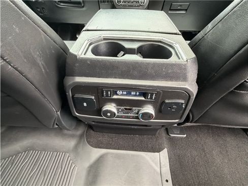 Used 2019 Ford Expedition Limited w/ Equipment Group 301A AWD/4WD image 27