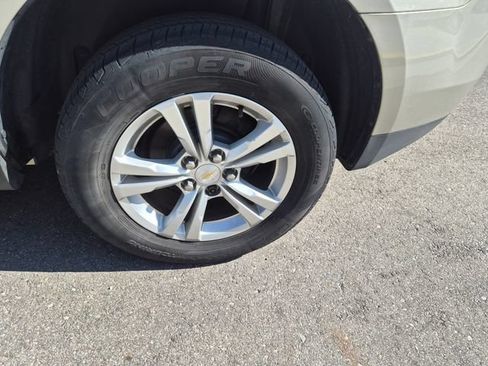 Used 2016 Chevrolet Equinox LS FWD image 11
