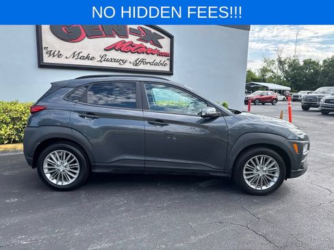 Used 2020 Hyundai Kona SEL FWD image 2