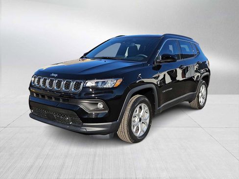 New 2026 Jeep Compass Latitude image 4