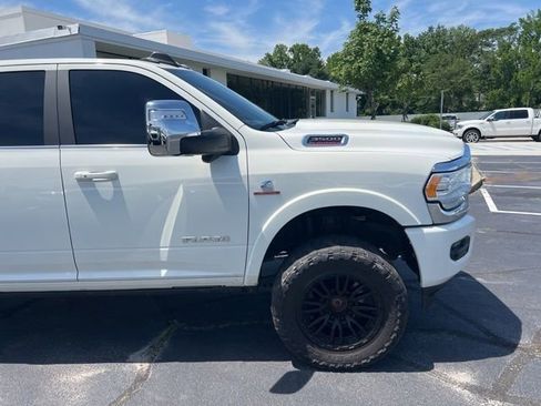 Used 2023 RAM 3500 Limited AWD/4WD image 2