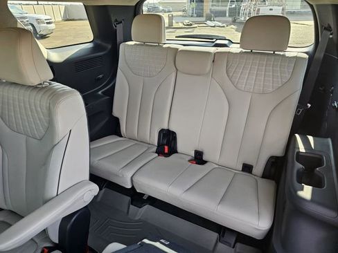Used 2024 Hyundai Palisade Limited image 17