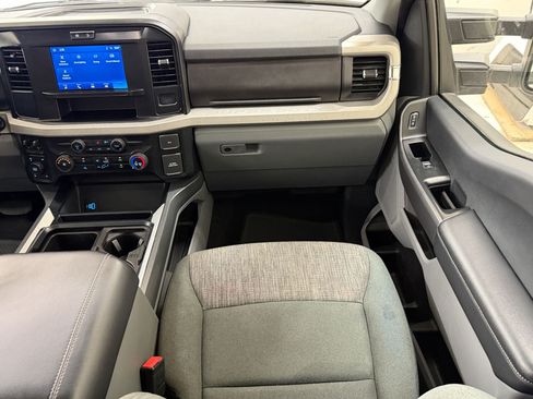 Certified 2025 Ford F250 XLT w/ FX4 Off-Road Package AWD/4WD image 29