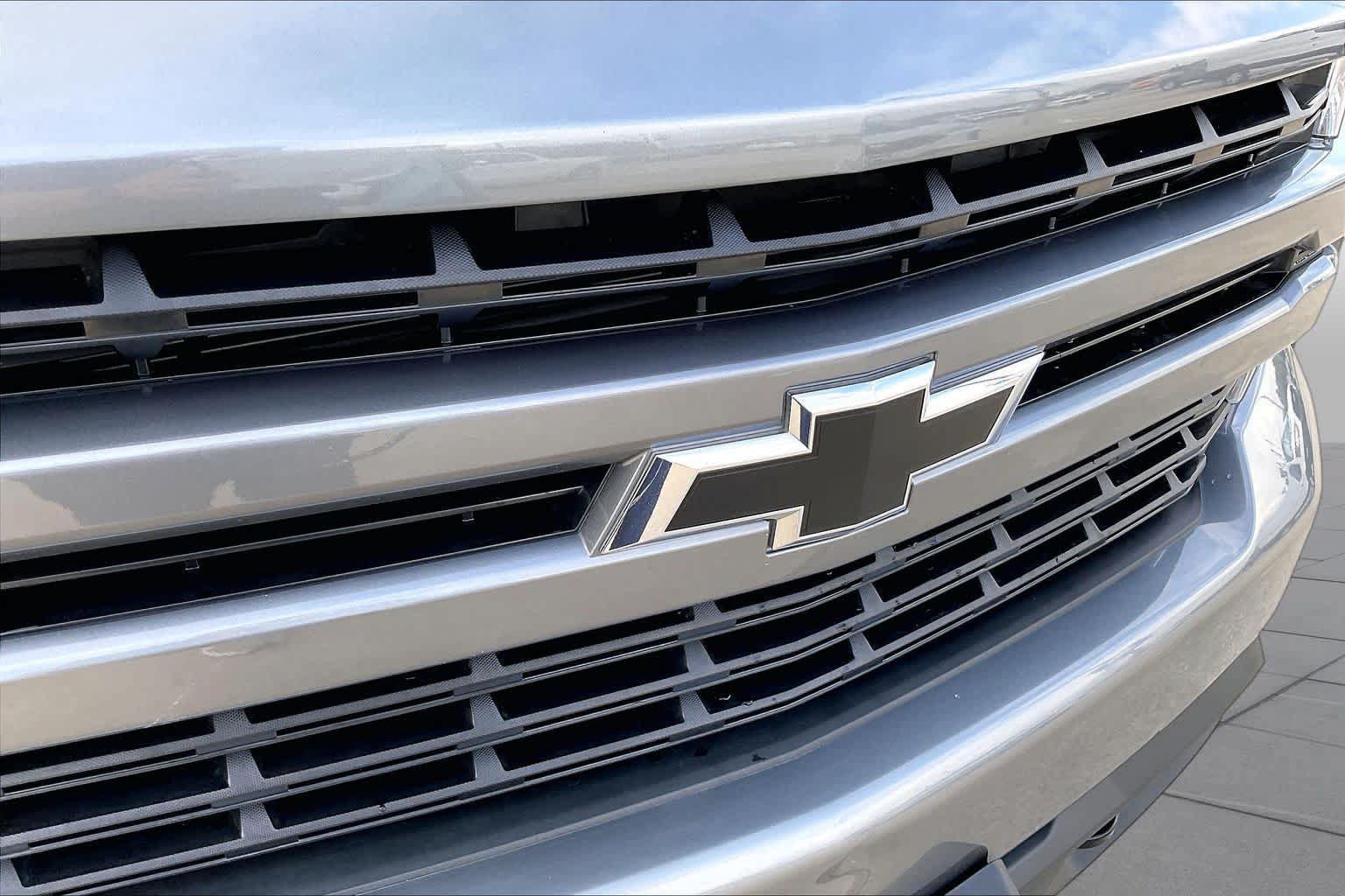 Used 2021 Chevrolet Silverado 1500 RST w/ LPO, Dark Essentials Package RWD image 29