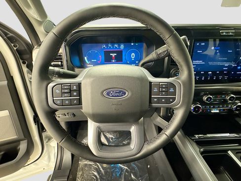 New 2026 Ford F250 Lariat w/ Lariat Premium Package AWD/4WD image 11