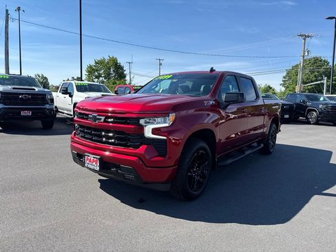 Used 2025 Chevrolet Silverado 1500 RST w/ Convenience Package II AWD/4WD image 9