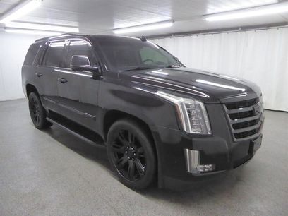 Used 2017 Cadillac Escalade Luxury