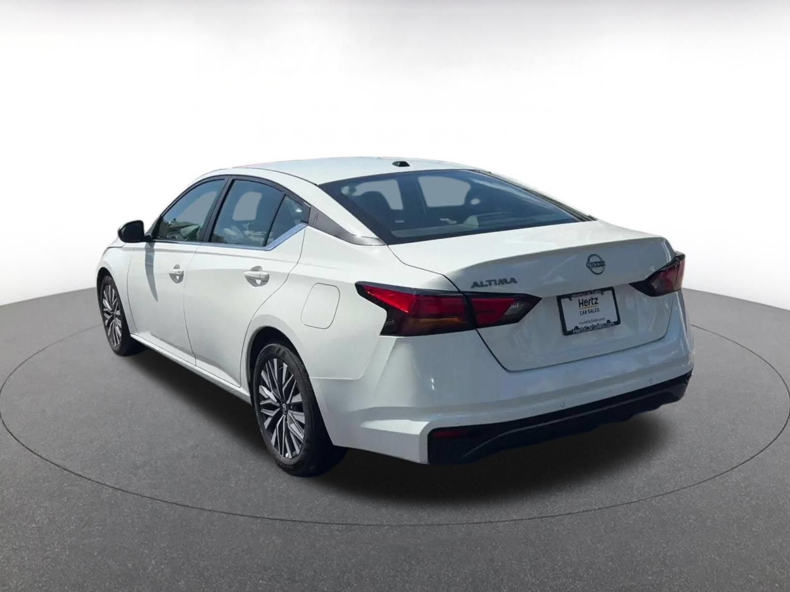 Used 2026 Nissan Altima 2.5 SV FWD image 9