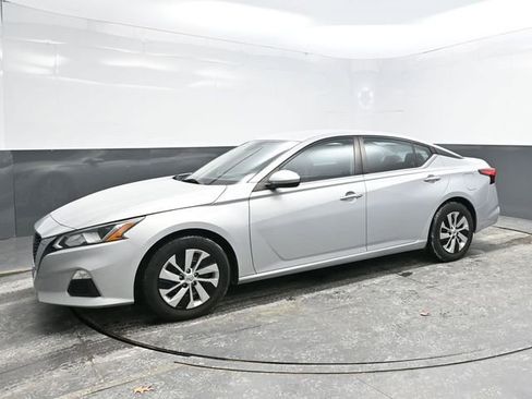 Used 2021 Nissan Altima 2.5 S image 3