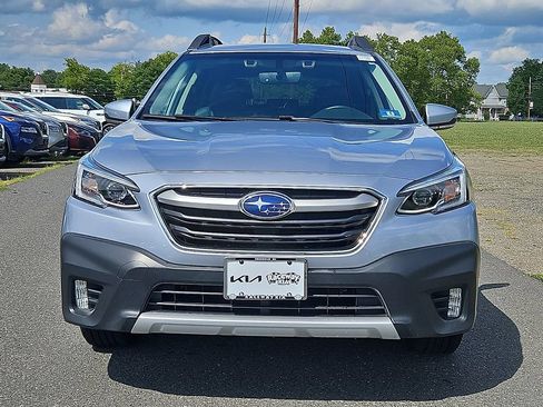 Used 2020 Subaru Outback Limited AWD/4WD image 2