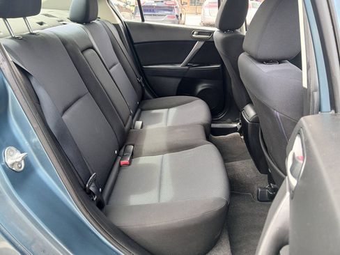 Used 2011 MAZDA MAZDA3 i Touring FWD image 10