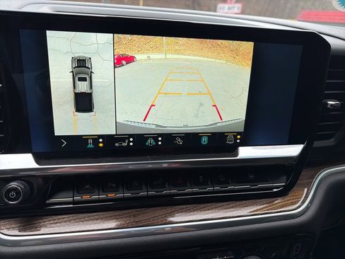 Used 2022 Chevrolet Silverado 1500 LT Trail Boss w/ LT Trail Boss Premium Package image 23