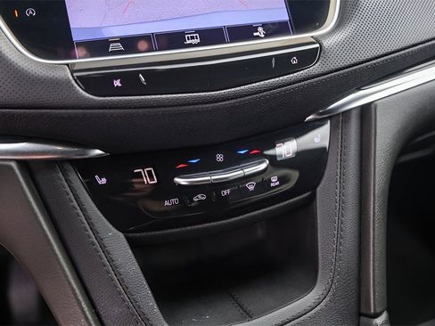 Used 2023 Cadillac XT5 Premium Luxury image 19