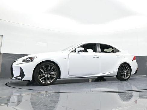 Used 2018 Lexus IS 300 F Sport w/ F Sport Package image 65