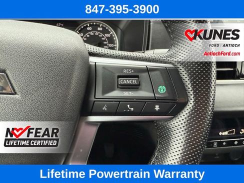 Used 2024 Mitsubishi Outlander SE image 38