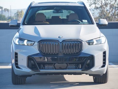 New 2026 BMW X5 xDrive40i w/ M Sport Package image 2
