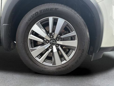 Certified 2023 Nissan Pathfinder SL AWD/4WD image 12