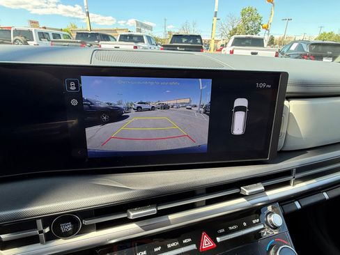 Used 2025 Hyundai Santa Fe SEL image 25