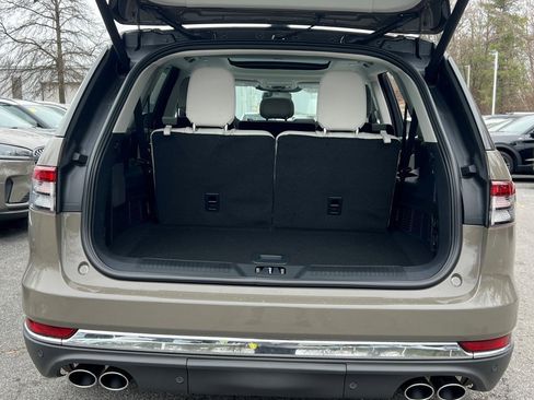 New 2026 Lincoln Aviator Reserve image 16