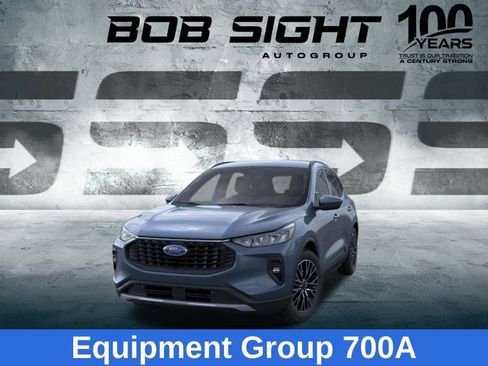 New 2025 Ford Escape SE image 2