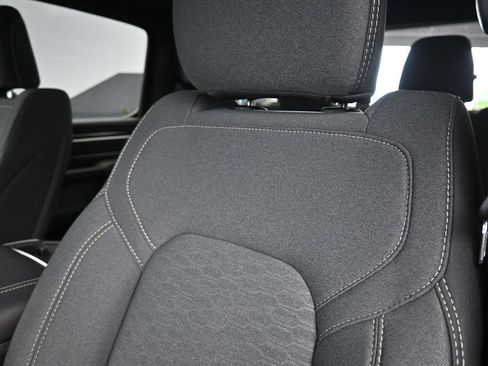 New 2026 RAM 1500 4x4 Crew Cab image 14