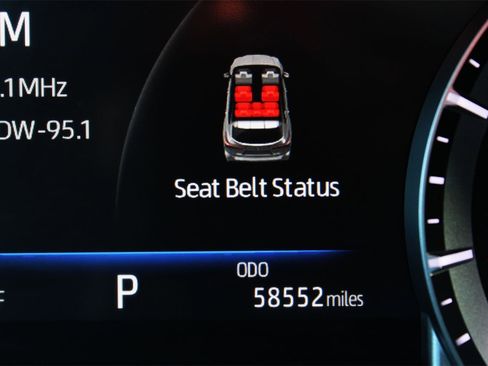 Used 2023 Toyota Highlander XLE image 14