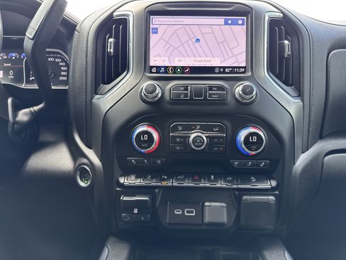 Used 2022 GMC Sierra 2500 Denali AWD/4WD image 30