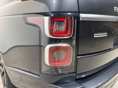 Used 2018 Land Rover Range Rover Supercharged image 30