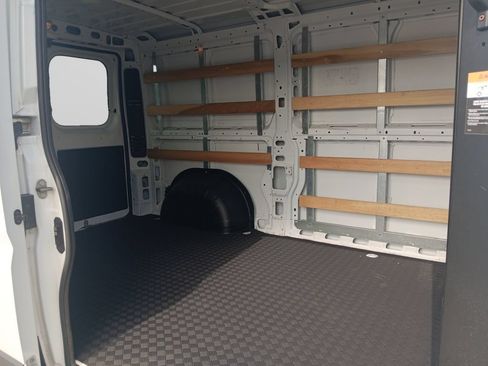 Used 2025 RAM ProMaster 2500 w/ U-Haul Equipment Group FWD image 12