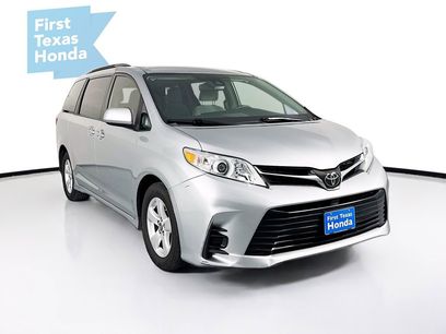 Used 2019 Toyota Sienna LE