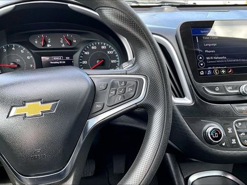 Used 2023 Chevrolet Malibu LT image 12
