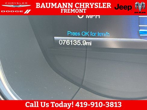 Used 2017 Ford Fusion SE w/ Equipment Group 202A AWD/4WD image 16