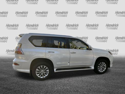 Used 2015 Lexus GX 460 w/ Premium Package image 10
