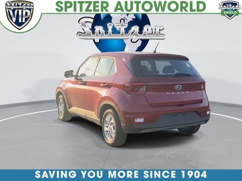 Used 2024 Hyundai Venue SE image 7