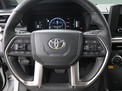 Used 2024 Toyota Tacoma SR5 w/ SR5 Upgrade Package RWD image 27