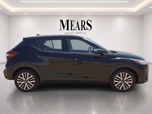 Used 2024 Nissan Kicks SV FWD image 6