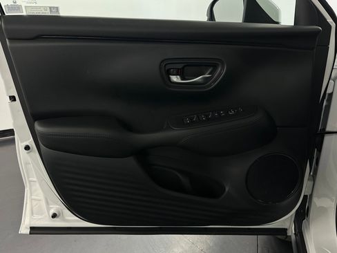 New 2026 Honda HR-V LX image 22